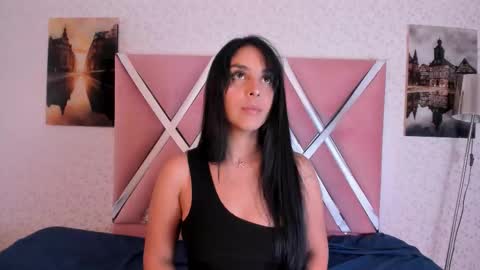 Mia Quevedo online show from March 27, 2:39 pm