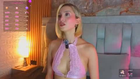 Snapshot of miaroldan chatting on July 26, 12:34 pm miaroldan online show from July 26, 12:34 pm