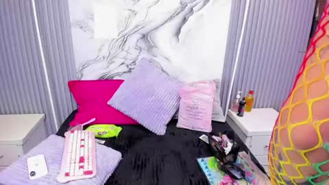 Miarose 69 online show from July 2, 3:56 am