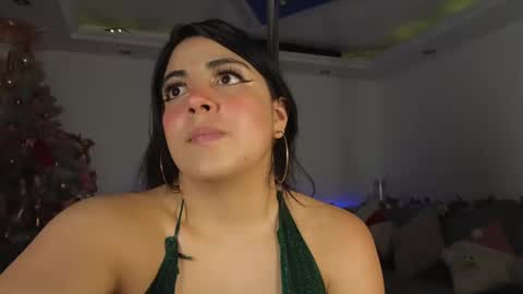 Snapshot of miasavagex18 chatting on January 11, 6:35 am MiaHancock online show from January 11, 6:35 am