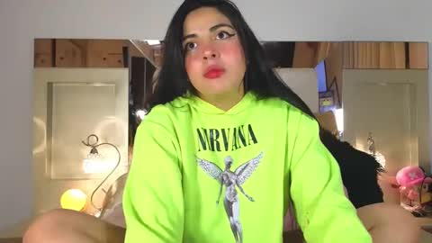 Snapshot of miasavagex18 chatting on January 13, 12:51 am MiaHancock online show from January 13, 12:51 am