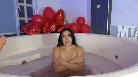 Snapshot of miasavagex18 chatting on February 18, 8:59 am MiaHancock online show from February 18, 8:59 am