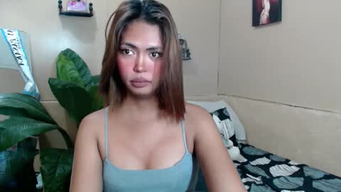 mia online show from March 16, 2:28 am