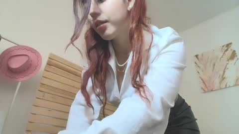 Snapshot of miasilva1 chatting on May 11, 7:55 pm miasilva1 online show from May 11, 7:55 pm