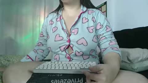 MiaSP online show from May 15, 11:56 pm