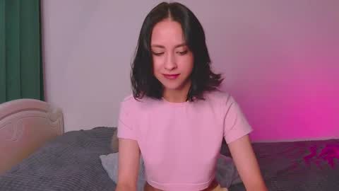 Mia online show from September 11, 6:46 am