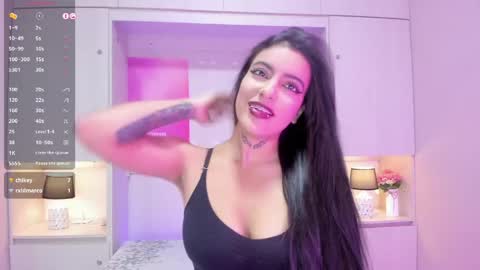 miaturnerr_ online show from May 2, 4:06 am