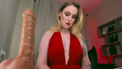 Snapshot of miaunicorn chatting on January 5, 9:36 pm Lana online show from January 5, 9:36 pm