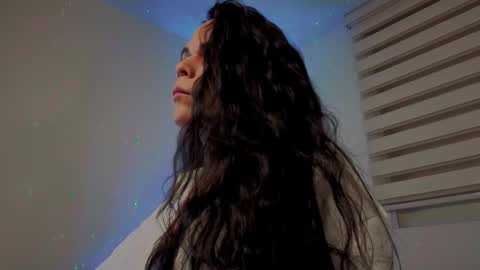 Snapshot of miavero chatting on September 15, 10:15 am Mia online show from September 15, 10:15 am