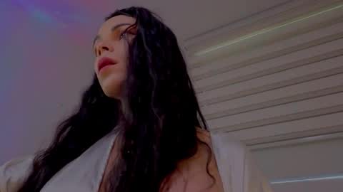 Snapshot of miavero chatting on September 26, 4:22 pm Mia online show from September 26, 4:22 pm