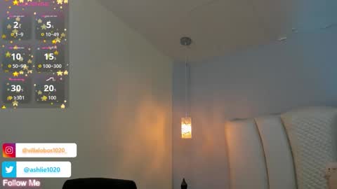 Mia Villalobos online show from October 25, 7:49 am