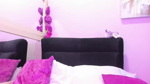 MiaWeiss online show from December 11, 10:16 pm