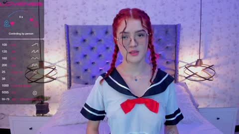 Snapshot of miawinx chatting on December 6, 10:30 pm Mia winx online show from December 6, 10:30 pm