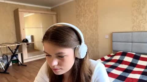 Snapshot of micademaline chatting on July 26, 10:11 am Mia online show from July 26, 10:11 am