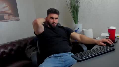 Snapshot of micahlane chatting on October 30, 5:20 am MicahLane online show from October 30, 5:20 am