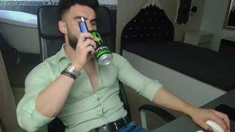 MicahLane online show from June 26, 4:17 am