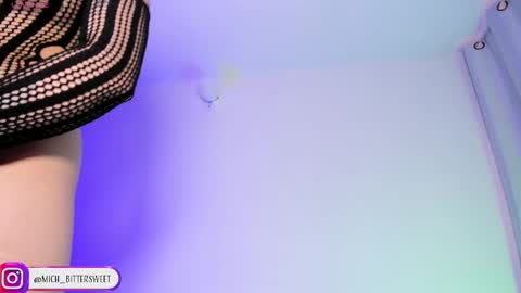 Snapshot of mich_bittersweet chatting on February 13, 5:11 pm online show from February 13, 5:11 pm