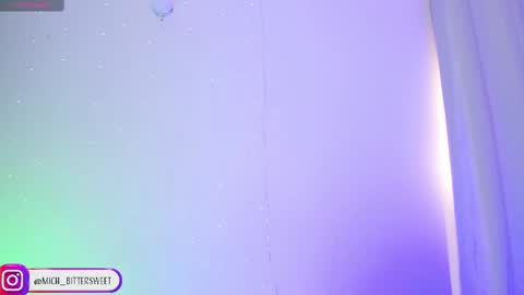 Snapshot of mich_bittersweet chatting on February 16, 5:26 pm online show from February 16, 5:26 pm