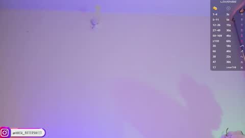 Snapshot of mich_bittersweet chatting on September 28, 10:04 pm online show from September 28, 10:04 pm