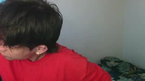 Snapshot of michaeel_blue chatting on May 15, 9:11 pm Michael online show from May 15, 9:11 pm