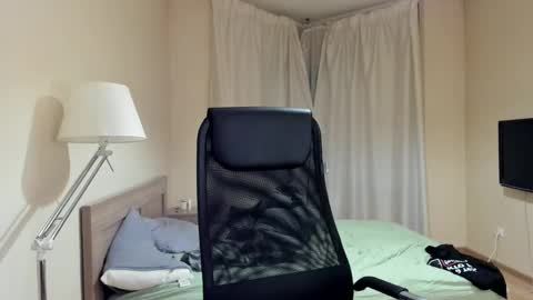 Snapshot of michael_birkin chatting on December 31, 3:45 am Michael Birkin online show from December 31, 3:45 am