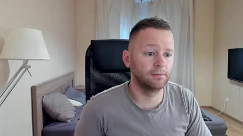 Snapshot of michael_birkin chatting on September 27, 4:06 am Michael Birkin online show from September 27, 4:06 am