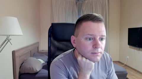 Snapshot of michael_birkin chatting on October 5, 4:00 am Michael Birkin online show from October 5, 4:00 am