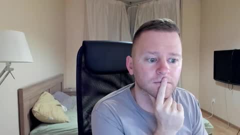 Snapshot of michael_birkin chatting on October 19, 3:51 am Michael Birkin online show from October 19, 3:51 am