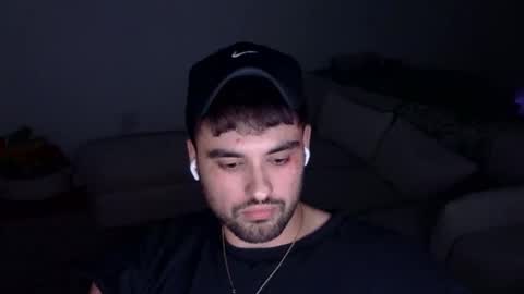 Snapshot of michael_ty31 chatting on October 23, 3:39 am michael_ty31 online show from October 23, 3:39 am