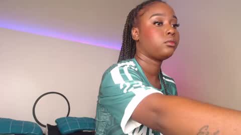 Snapshot of michaelacox chatting on July 5, 12:34 pm Michel online show from July 5, 12:34 pm