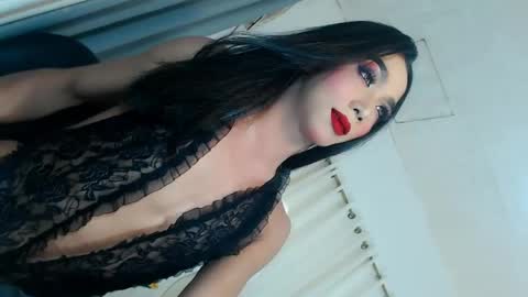 michaelagoddess online show from May 8, 12:05 am