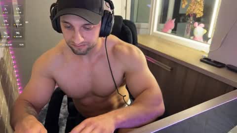 michaelbradley_for_u online show from July 4, 11:00 pm