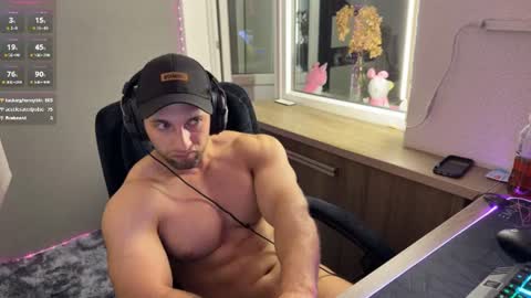 michaelbradley_for_u online show from July 9, 9:41 pm