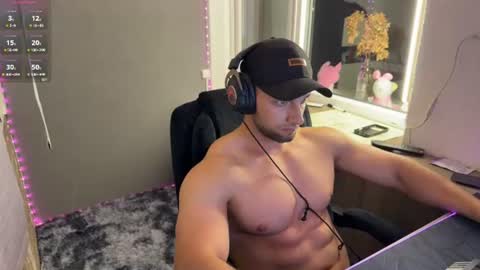 michaelbradley_for_u online show from July 28, 8:34 pm
