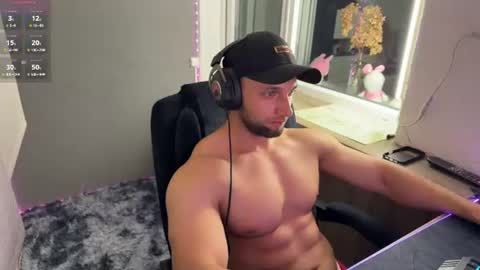 michaelbradley_for_u online show from August 2, 10:30 pm