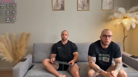 michaelbradley_for_u online show from August 5, 10:07 am