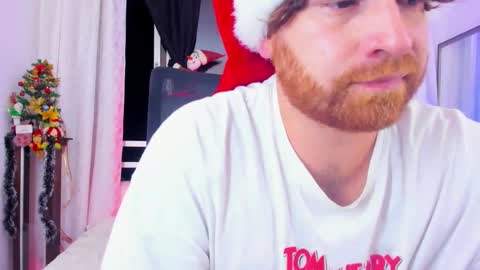 Snapshot of michaelhawtin chatting on December 30, 12:22 am Michael Contenido explcito online show from December 30, 12:22 am