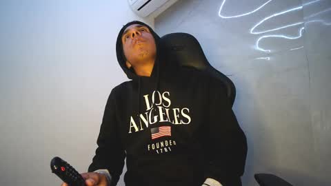 Snapshot of michaelhotbbc chatting on October 15, 3:50 am Michael online show from October 15, 3:50 am