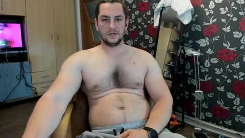 Snapshot of michaelragnar90 chatting on May 14, 7:04 am michaelragnar90 online show from May 14, 7:04 am