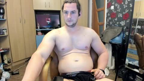 Snapshot of michaelragnar90 chatting on May 30, 8:22 am michaelragnar90 online show from May 30, 8:22 am