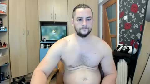 Snapshot of michaelragnar90 chatting on June 25, 8:41 am michaelragnar90 online show from June 25, 8:41 am