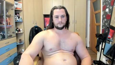 Snapshot of michaelragnar90 chatting on July 28, 12:48 pm michaelragnar90 online show from July 28, 12:48 pm