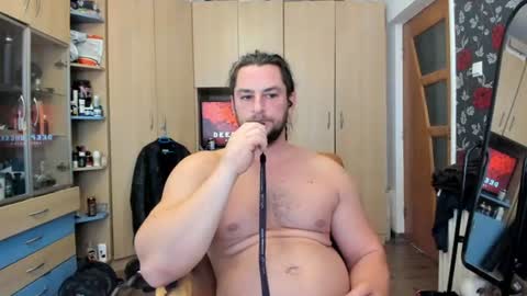 Snapshot of michaelragnar90 chatting on July 29, 6:11 am michaelragnar90 online show from July 29, 6:11 am