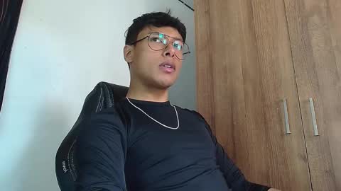 michaelstones online show from March 10, 6:01 pm