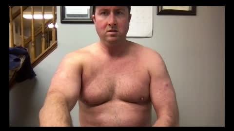 Snapshot of michaelt483 chatting on December 27, 9:32 pm michaelt483 online show from December 27, 9:32 pm