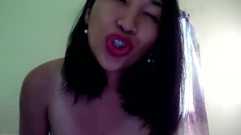 Snapshot of michaeltagocon chatting on December 11, 1:15 am My name is Kel 18. 53 short and petite... online show from December 11, 1:15 am