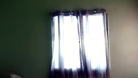 Snapshot of michaeltagocon chatting on March 1, 8:34 am My name is Kel 18. 53 short and petite... online show from March 1, 8:34 am