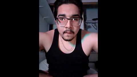 Snapshot of michealg23 chatting on January 10, 12:40 pm michealg23 online show from January 10, 12:40 pm