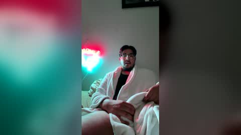 Snapshot of michealg23 chatting on March 22, 6:22 pm michealg23 online show from March 22, 6:22 pm