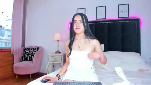 michel_owens online show from March 5, 12:23 pm